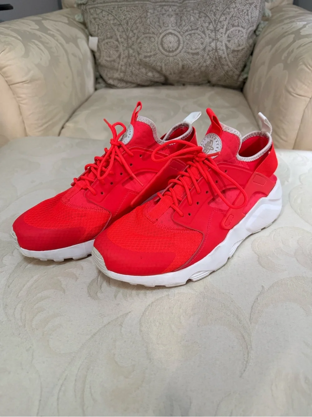 Nike Air Huarache Ultra Run Bright Crimson Neon Red Shoes Men’s Size 9.5